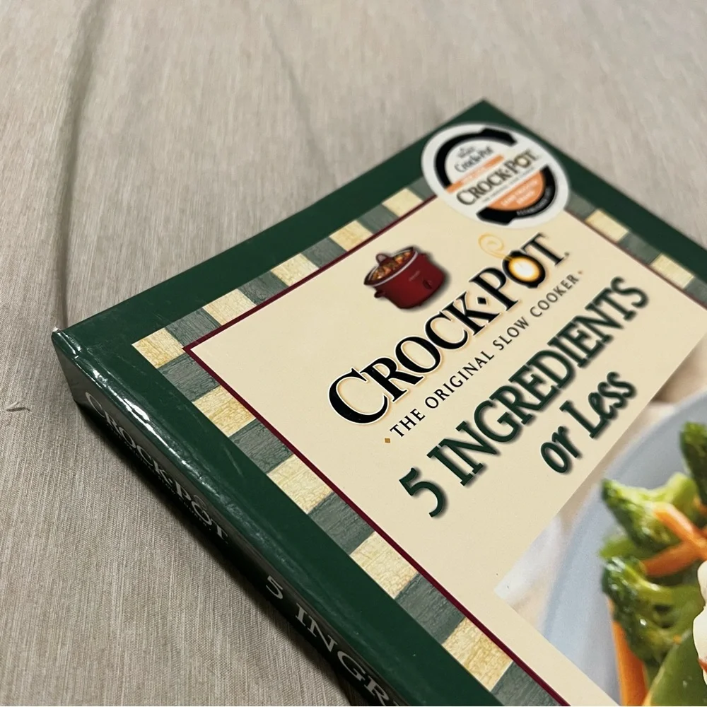 Crock-Pot 5 Ingredients or Less Cookbook Recipes | Slow Cooker Comfort Meals